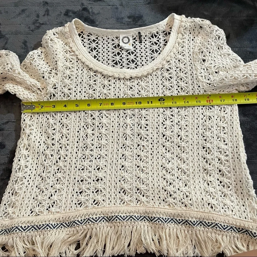 Anthropologie fringe Akemi + Kin knit  top size s
